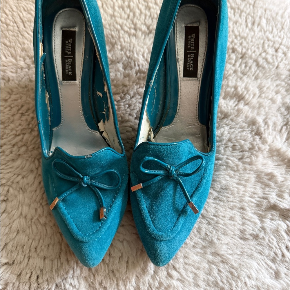 White House Black Market Maddison Pumps Teal Suede Bow Heels Size 7.5